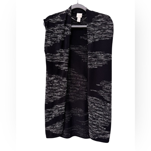 Chico's Sweaters - Chicos Woman’s Black and White Open Front Knit Vest Size 0 (4/6) Abstract Print